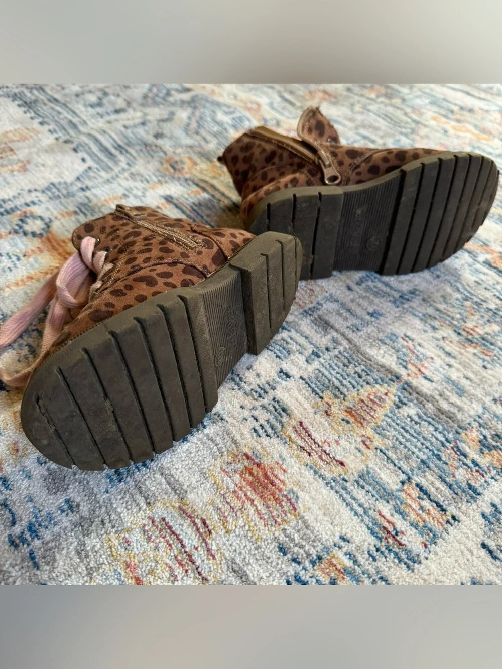 Girls Amaya Leopard Chelsea Boots kids sz 10